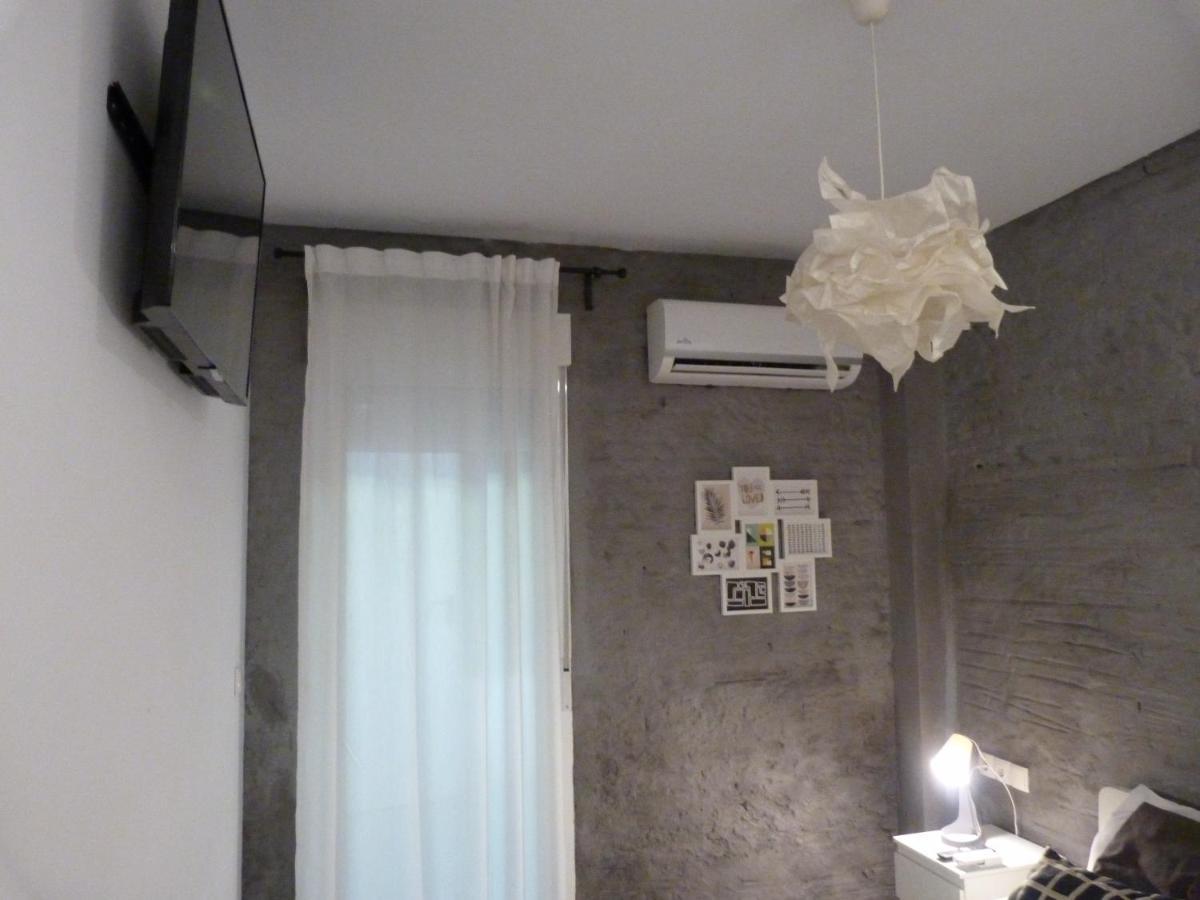 Pequeno Alojamiento Con Mini Piscina - No Climatizada 瓦伦西亚 外观 照片